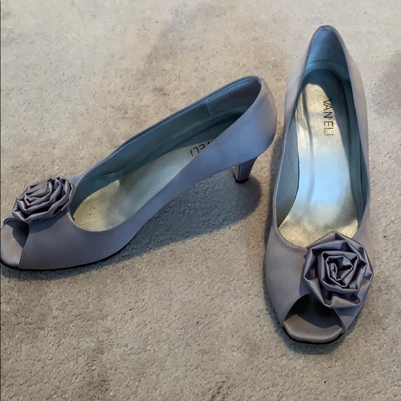 Vaneli silver/grey open toe satin heels - Picture 2 of 6
